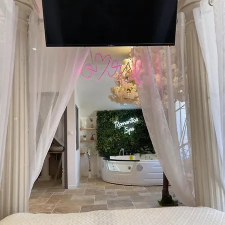 Apartment Romantica *